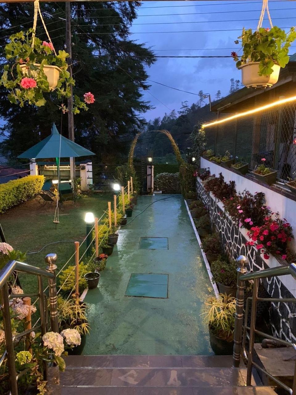New Royal Mount Hotel Nuwara Eliya Ngoại thất bức ảnh