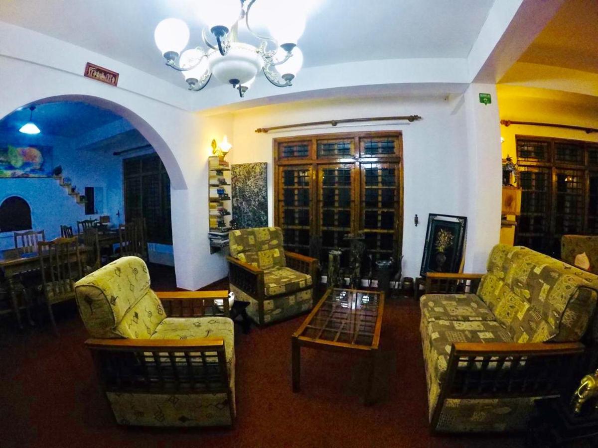New Royal Mount Hotel Nuwara Eliya Ngoại thất bức ảnh